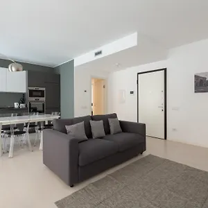 Apartamento Porta Nuova Bright And Roomy Flat, Milán